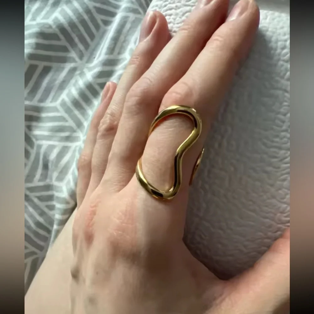 Avangarde Gold Irregular Ring